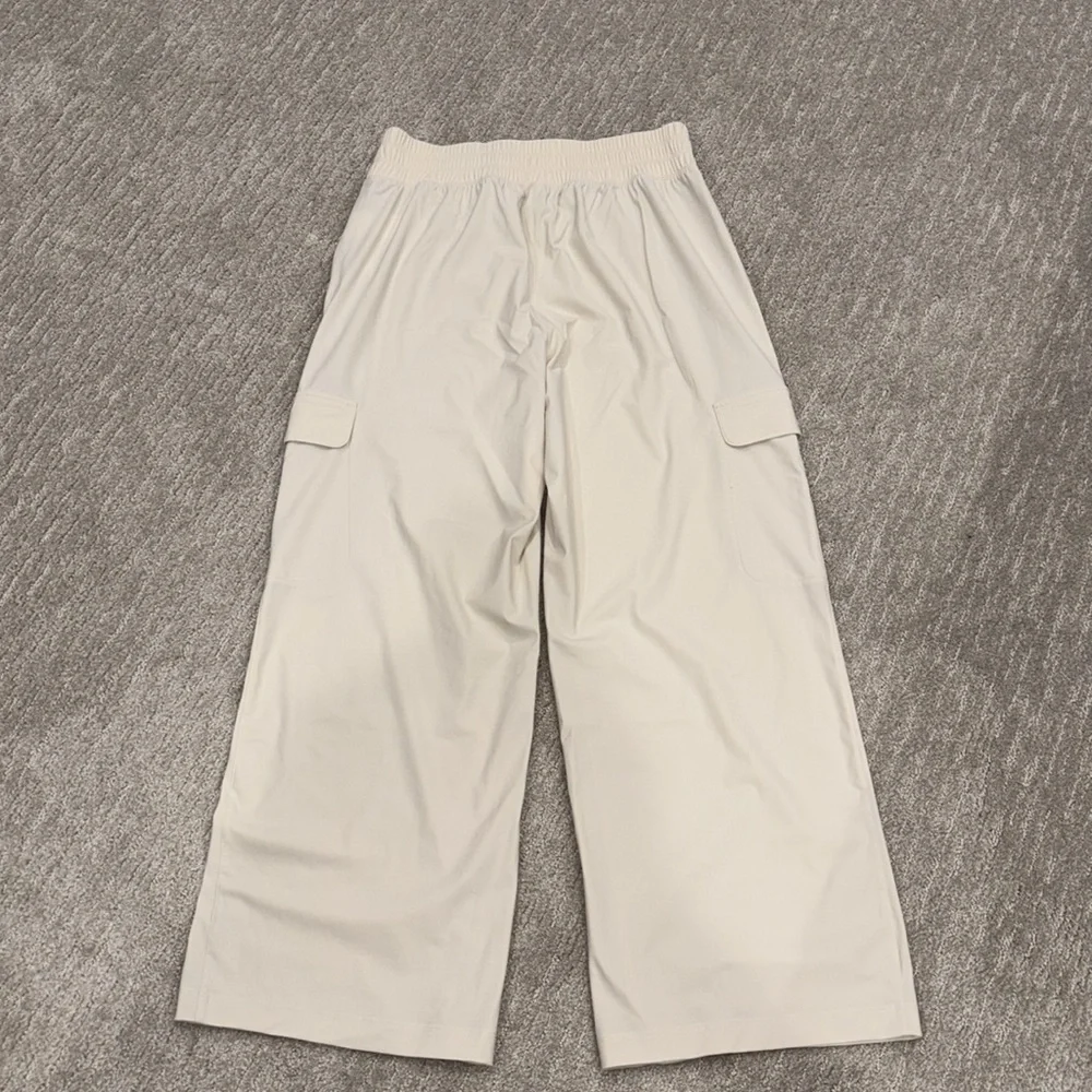 Old Navy pants - Picture 6 of 7